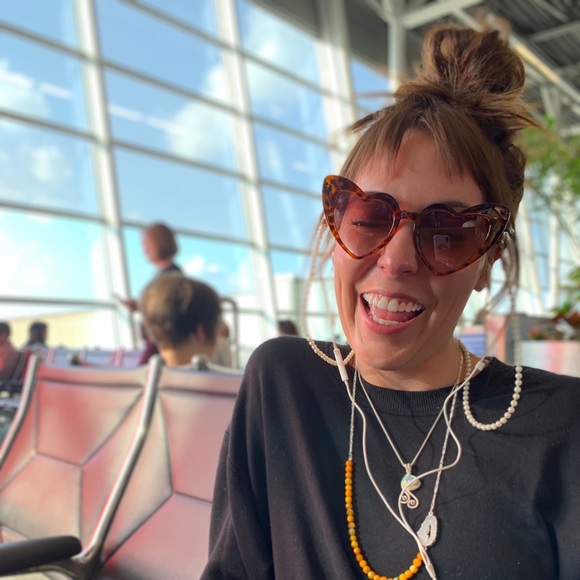 Meet your Posher, Lucy - Picture 1 of 1